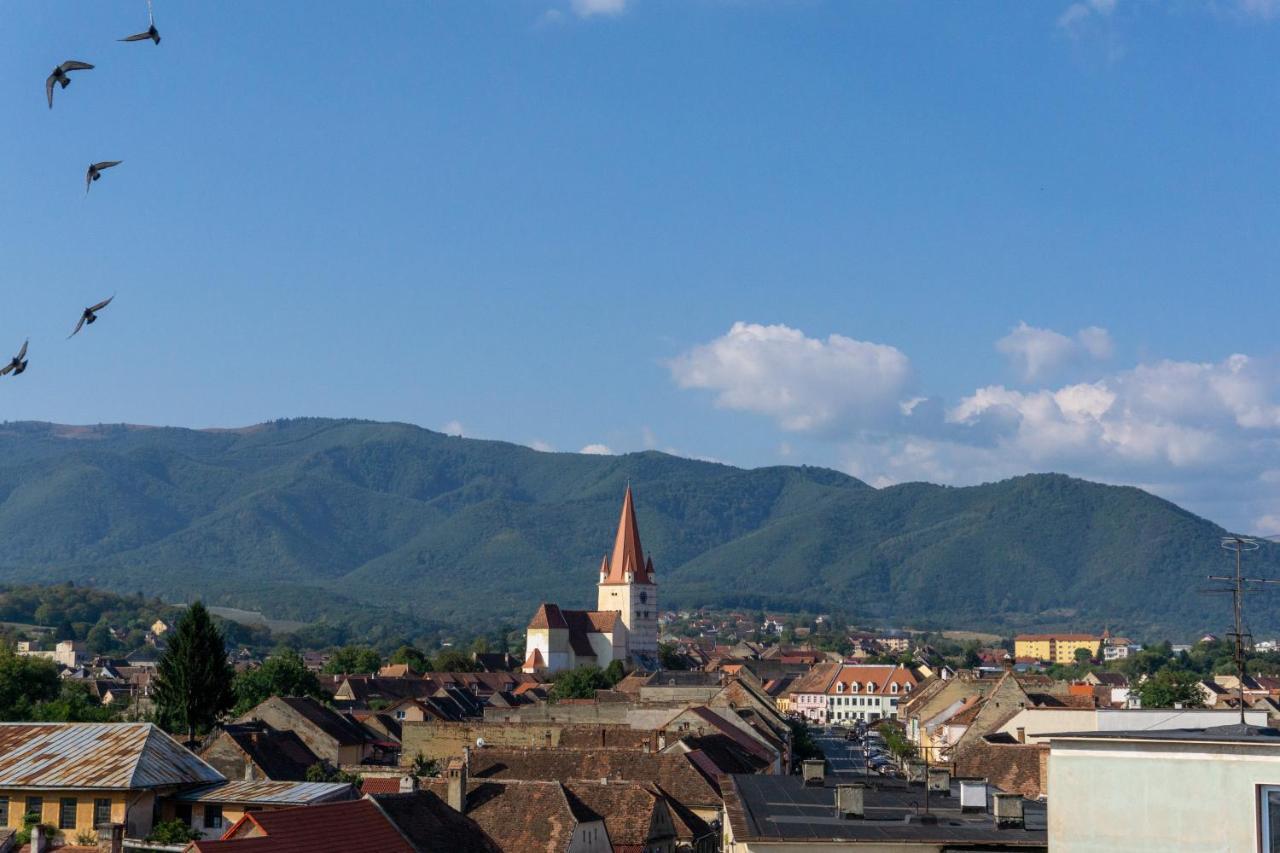 Hotel Epic Centrum Cisnădie Bagian luar foto