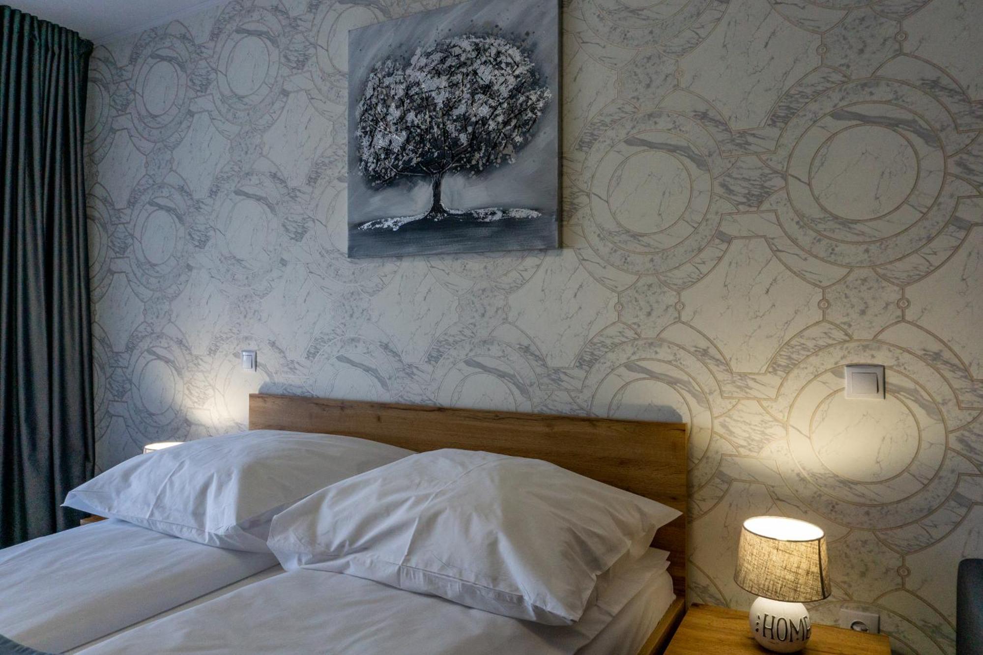 Hotel Epic Centrum Cisnădie Ruang foto